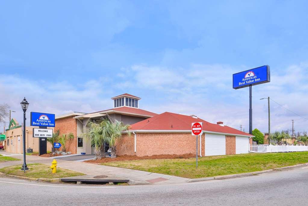 Americas Best Value Inn Augusta Historic Downtown Екстер'єр фото