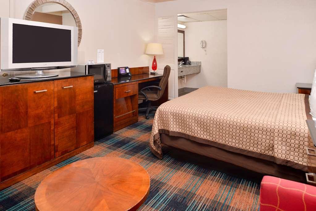Americas Best Value Inn Augusta Historic Downtown Номер фото
