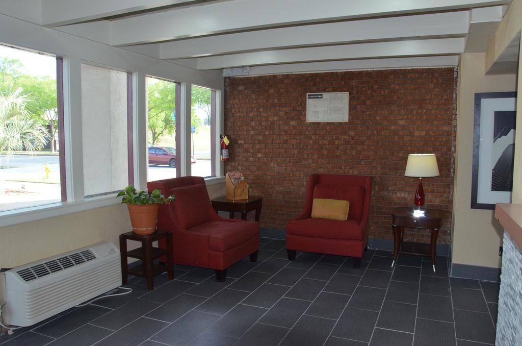 Americas Best Value Inn Augusta Historic Downtown Екстер'єр фото