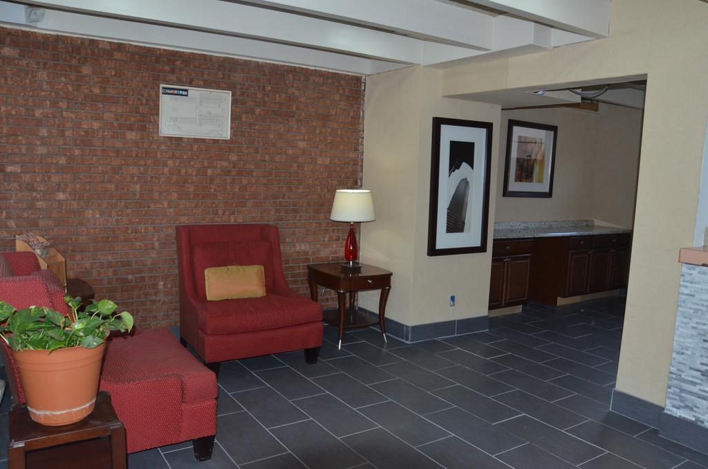 Americas Best Value Inn Augusta Historic Downtown Екстер'єр фото