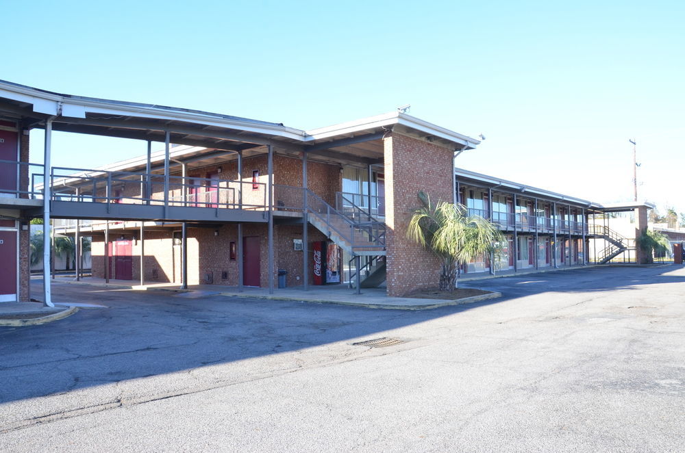 Americas Best Value Inn Augusta Historic Downtown Екстер'єр фото